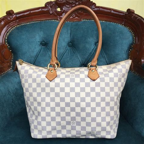 louis vuitton saleya On Sale 